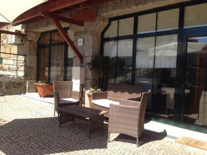 Guesthouse Casa Das Abegoarias Селорику-ди-Башту Экстерьер фото